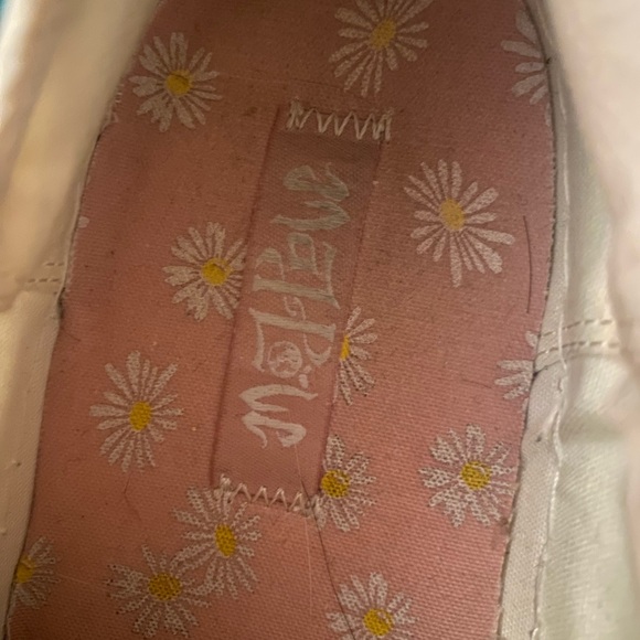 White canvas platform sneakers size 9 - Picture 6 of 6